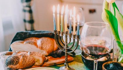 会对年轻的LBJ说什么？詹姆斯：准备好应对逆境 专注于该专注的